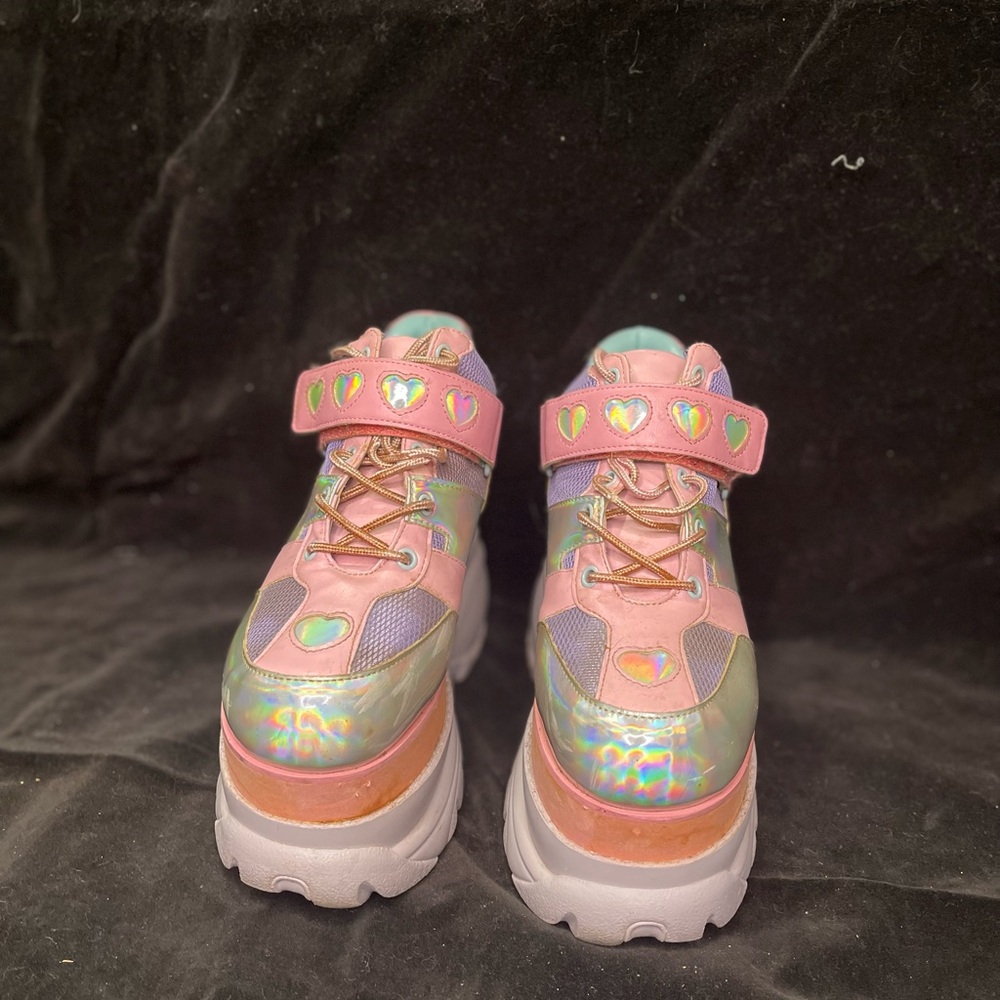 Sugar thrills platforms